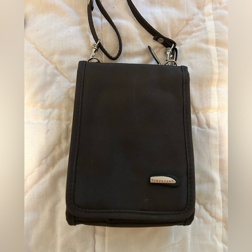 Travelon minimalist travel wallet with RFID blocking